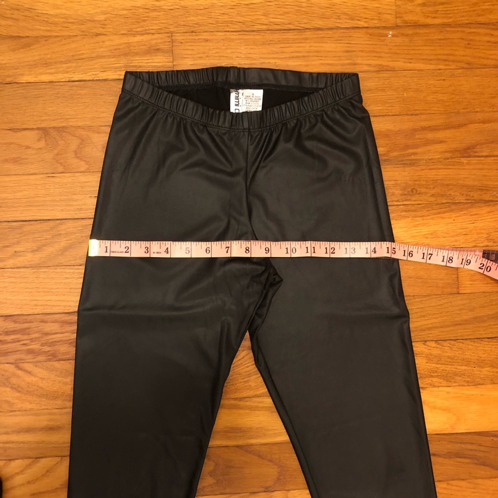 Faux Leather Leggings - Picture 7 of 10